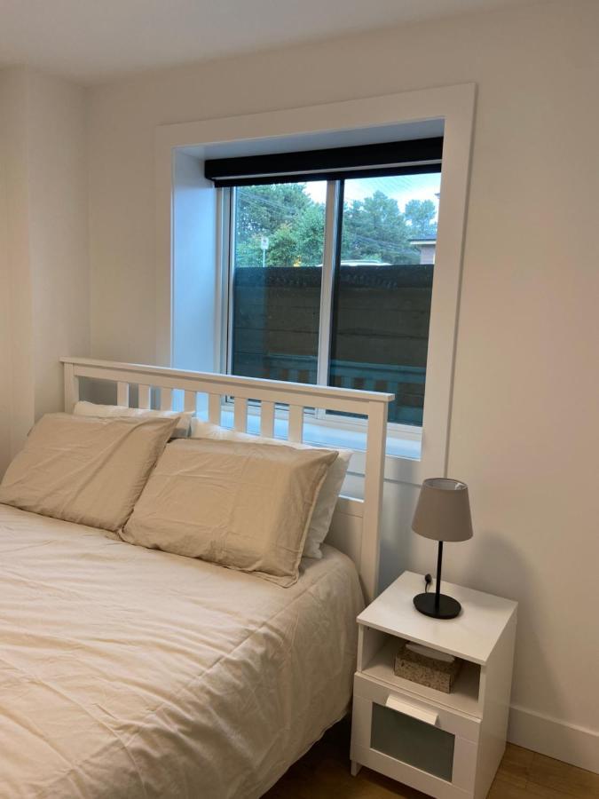 Wecare Guest Suite Burnaby Exterior photo